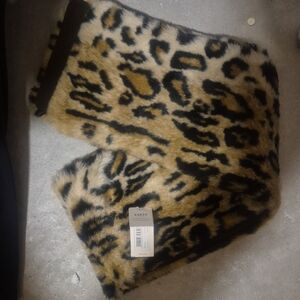 Faux Fur Leopard Print Scarf